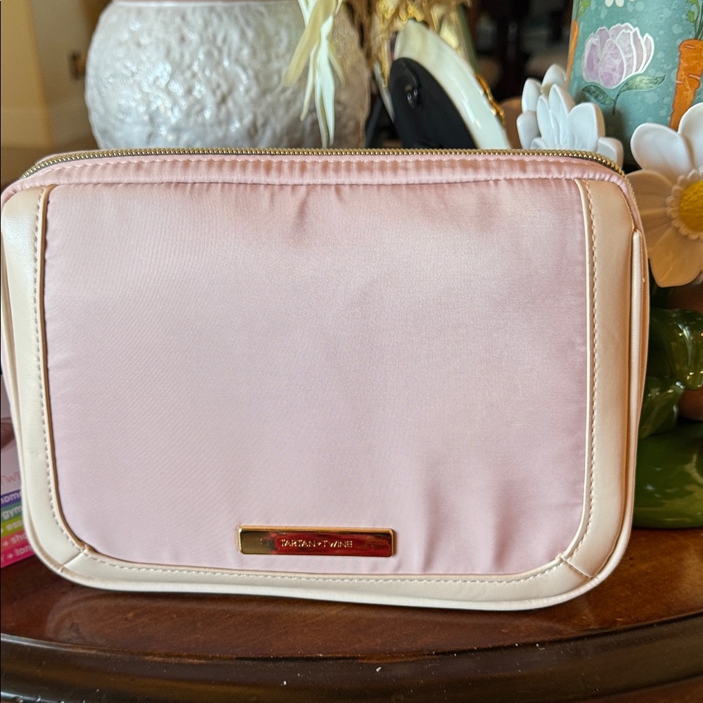 Cosmetic Bag & 9 Travel Products - Picture 5 of 7